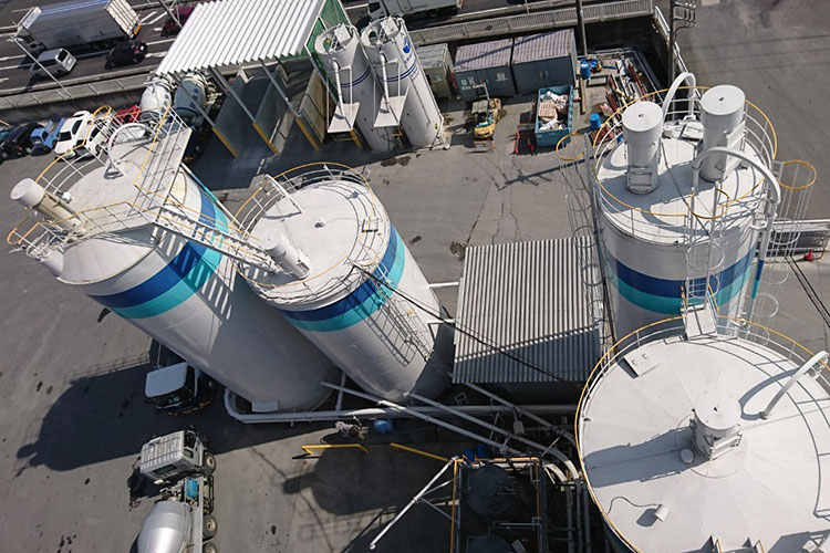 セメントサイロ